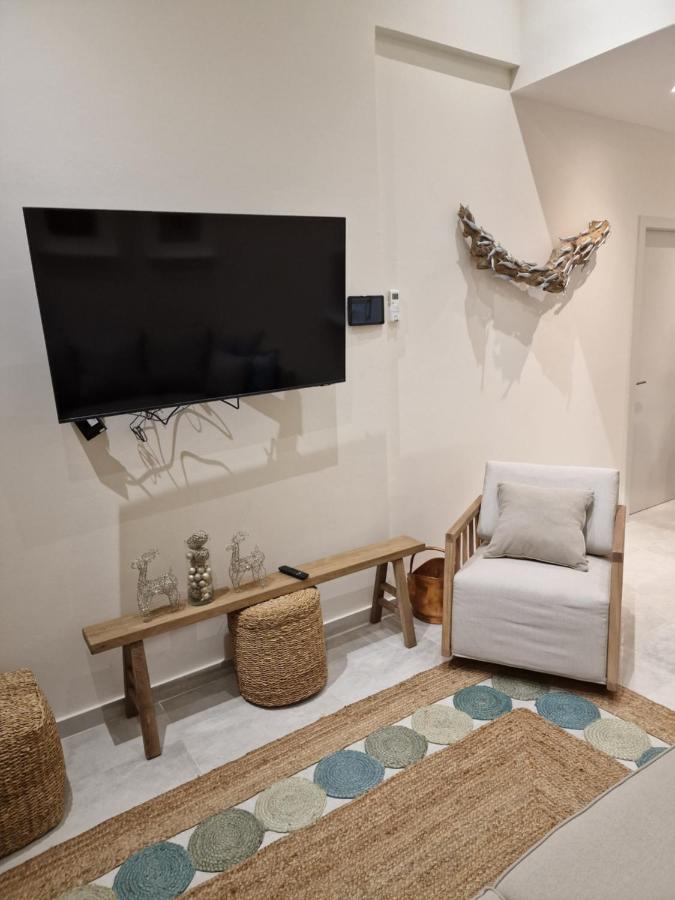 Poseidon'S Limnaria Apartment Paphos Eksteriør billede